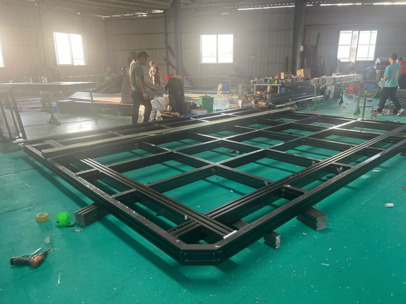 Aluminium pergola verpakt en klaar voor verzending