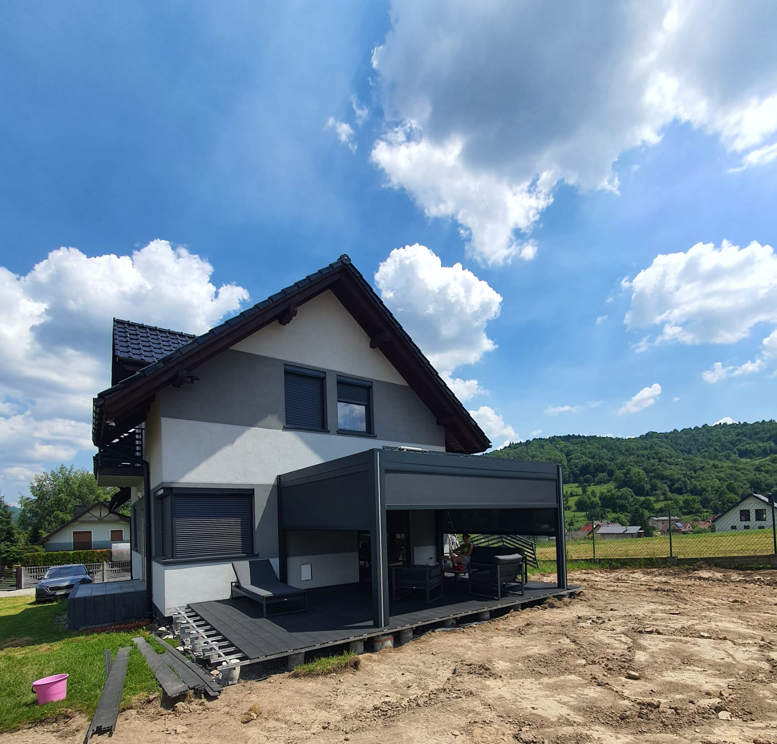 Wereldwijde projectupdates: Vionta Metal Aluminium Pergola's bereiken huizen in heel Europa en daarbuiten