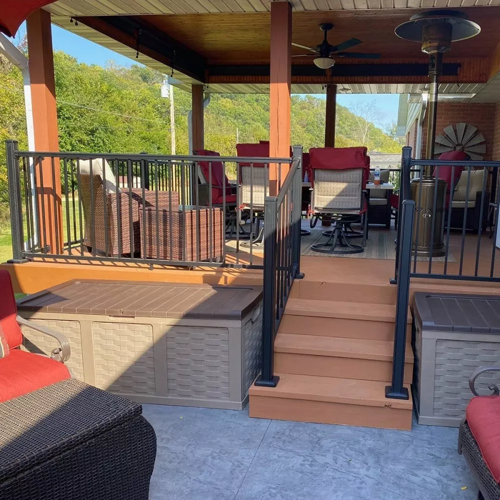 Aluminium trapleuning buiten